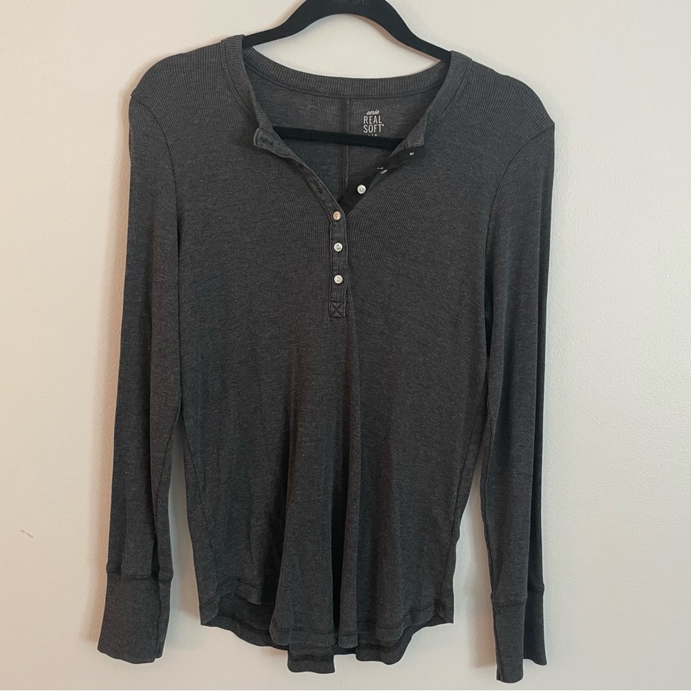AERIE GREY LONG SLEEVE HENLEY